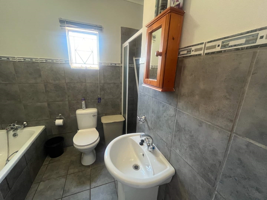 4 Bedroom Property for Sale in Keidebees Northern Cape